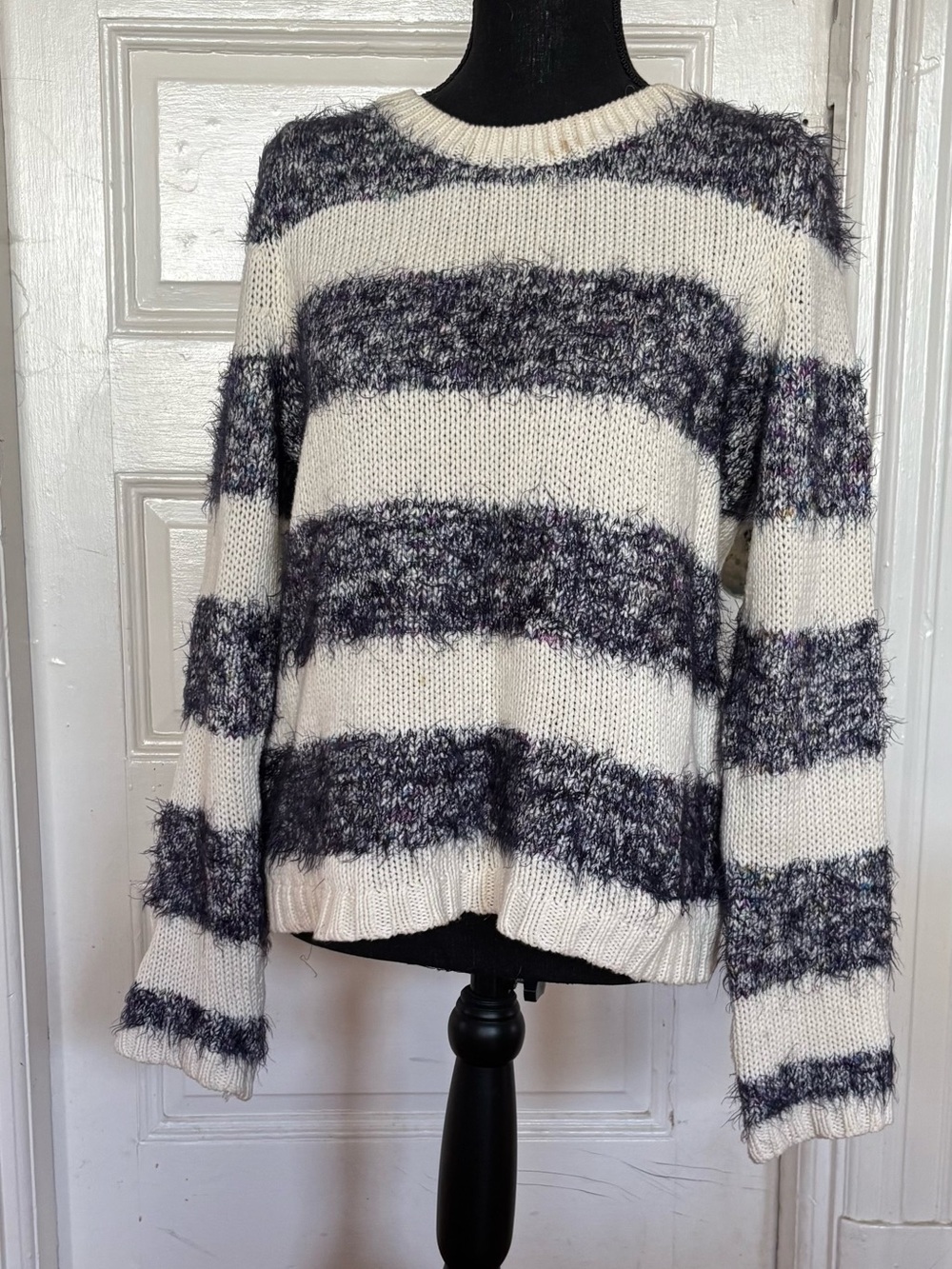 Cozy Striped Crewneck Sweater - White and Navy